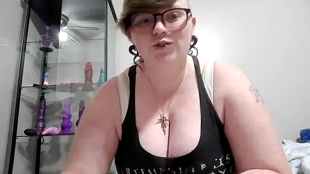 Snapshot of Pupghostt chatting on 12-20-25, 07:32 Pupghostt online show from 12-20-25, 07:32