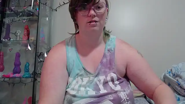 Snapshot of Pupghostt chatting on 04-22-26, 01:34 Pupghostt online show from 04-22-26, 01:34