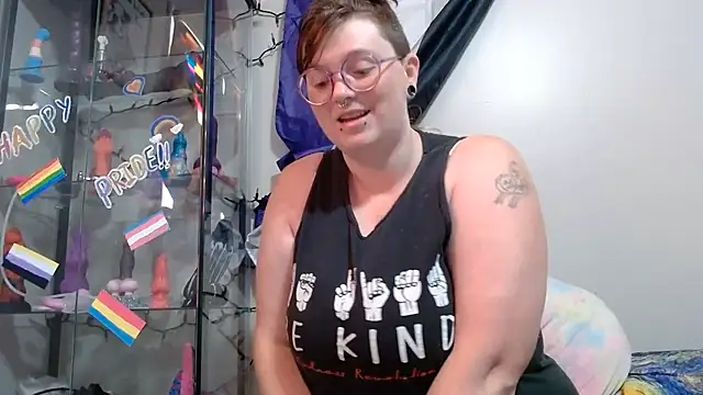 Snapshot of Pupghostt chatting on 06-29-26, 01:11 Pupghostt online show from 06-29-26, 01:11