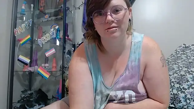 Snapshot of Pupghostt chatting on 07-05-26, 01:18 Pupghostt online show from 07-05-26, 01:18
