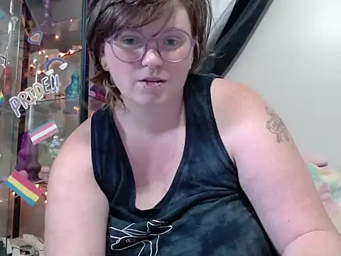 Snapshot of Pupghostt chatting on 07-21-26, 04:09 Pupghostt online show from 07-21-26, 04:09