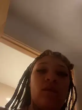 urprettygirlleenay online show from 03-23-26, 01:04