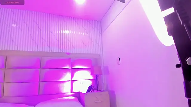 ManuelaEvans  online show from 02-17-26, 09:10