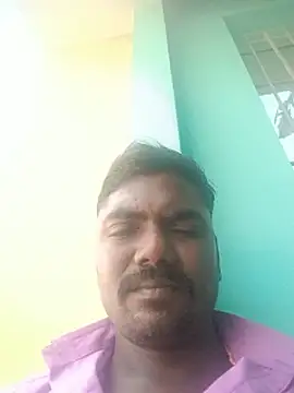 Snapshot of Tamilpaiyan07 chatting on 07-10-26, 03:55 Tamilpaiyan07 online show from 07-10-26, 03:55