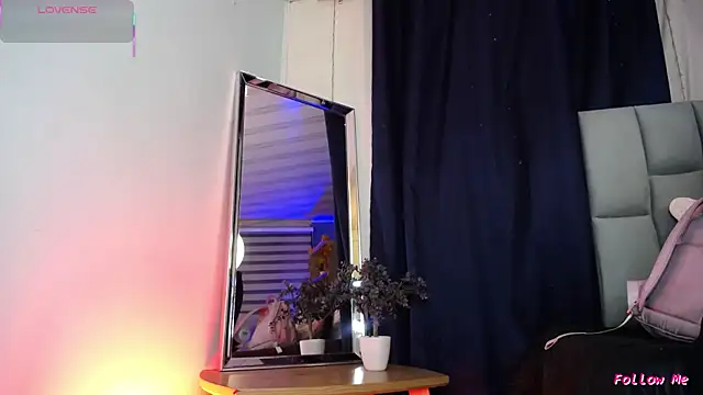 Emilyy05  online show from 03-01-26, 03:19