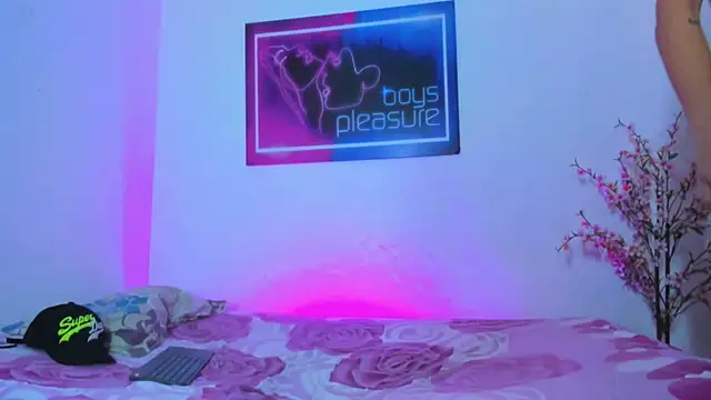 Pleasure boys hot online show from 04-02-26, 05:54