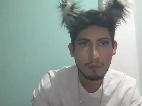 Snapshot of Angel____1 chatting on 03-04-26, 02:50 Angel 1 online show from 03-04-26, 02:50