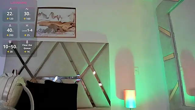 Evaa Millss online show from 01-09-26, 04:37