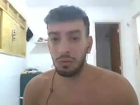 Snapshot of alpalo420 chatting on 03-03-26, 09:21 alpalo420 online show from 03-03-26, 09:21