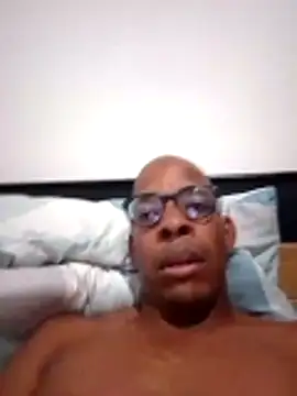 Snapshot of joseLive23 chatting on 04-25-26, 02:14 joseLive23 online show from 04-25-26, 02:14