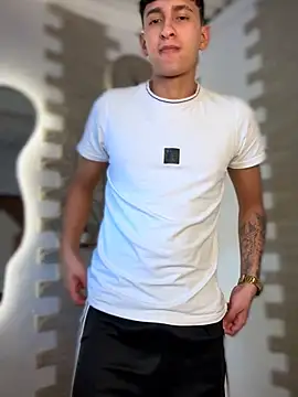 Snapshot of neithan_sleitherx chatting on 02-06-26, 03:04 neithan sleitherx online show from 02-06-26, 03:04