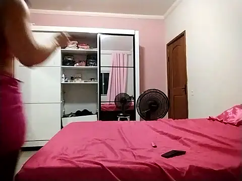 Snapshot of mellzinhacasada chatting on 03-23-26, 03:10 mellzinhacasada online show from 03-23-26, 03:10