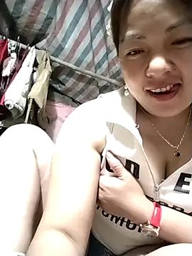 Lucky cutee online show from 02-17-26, 01:02