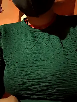 Snapshot of Madhu_cute chatting on 02-12-26, 05:08 Madhu cute online show from 02-12-26, 05:08