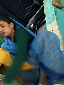 Snapshot of Madhu_cute chatting on 02-18-26, 02:18 Madhu cute online show from 02-18-26, 02:18