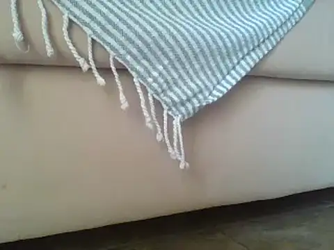 Snapshot of jennyblondeuk chatting on 06-21-26, 03:36 jennyblondeuk online show from 06-21-26, 03:36