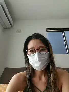 tomatocjin124 online show from 05-12-26, 03:47