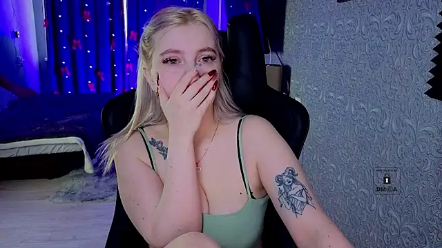 Eva Vibe  online show from 03-10-26, 05:45