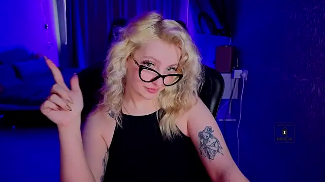 Eva Vibe  online show from 04-13-26, 07:25