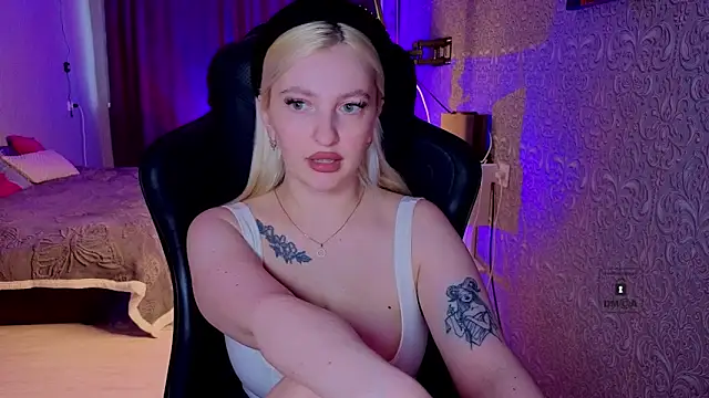 Snapshot of Eva_Vibe_ chatting on 05-26-26, 09:38 Eva Vibe online show from 05-26-26, 09:38