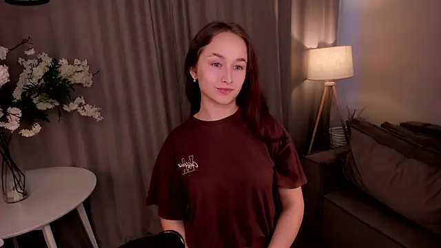 Julie Lamb online show from 01-06-26, 07:56