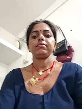 Snapshot of Mahima_rani34 chatting on 06-20-26, 10:34 Mahima rani34 online show from 06-20-26, 10:34