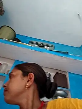 Snapshot of Mahima_rani34 chatting on 06-25-26, 07:02 Mahima rani34 online show from 06-25-26, 07:02