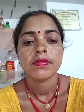 Snapshot of Mahima_rani34 chatting on 06-25-26, 10:03 Mahima rani34 online show from 06-25-26, 10:03
