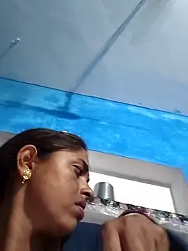 Snapshot of Mahima_rani34 chatting on 07-07-26, 10:03 Mahima rani34 online show from 07-07-26, 10:03