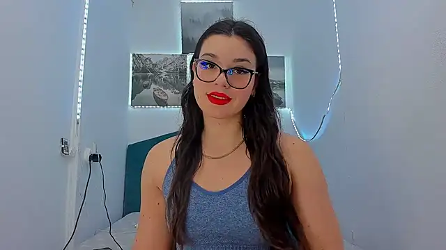 Snapshot of RedAssHottie chatting on 01-18-25, 04:15 RedAssHottie online show from 01-18-25, 04:15