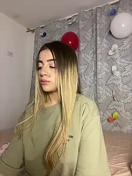 cute emmma online show from 02-18-26, 11:06