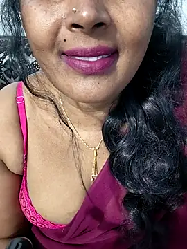 Snapshot of siri_tamiltelugu chatting on 01-10-26, 03:47 siri tamiltelugu online show from 01-10-26, 03:47