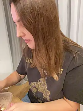 AliceAlicee online show from 01-13-26, 04:12