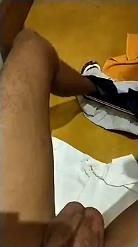 Snapshot of Novinhoie chatting on 02-14-26, 10:28 Novinhoie online show from 02-14-26, 10:28