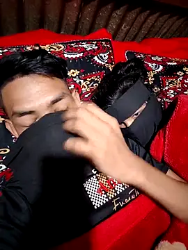 Snapshot of AngelQueen09 chatting on 12-21-25, 06:31 AngelQueen09 online show from 12-21-25, 06:31