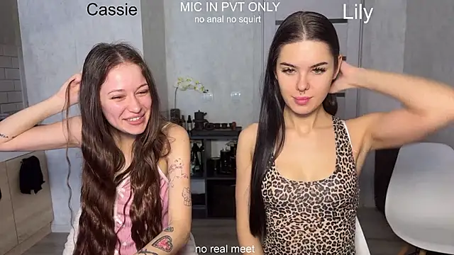 Snapshot of girls_secrets chatting on 02-26-26, 10:25 girls secrets online show from 02-26-26, 10:25