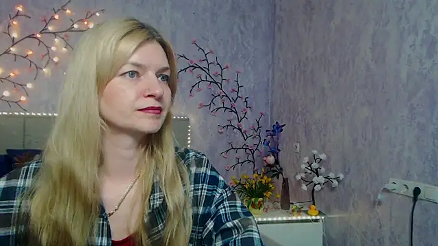 Snapshot of MelissaTyler chatting on 04-20-26, 11:57 MelissaTyler online show from 04-20-26, 11:57