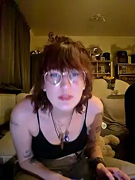 Snapshot of MisterandNiffyNoon chatting on 01-07-26, 11:07 MisterandNiffyNoon online show from 01-07-26, 11:07