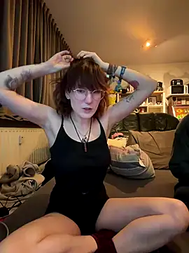 Snapshot of MisterandNiffyNoon chatting on 01-08-26, 10:34 MisterandNiffyNoon online show from 01-08-26, 10:34