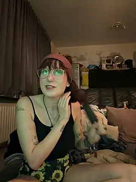 Snapshot of MisterandNiffyNoon chatting on 01-11-26, 09:53 MisterandNiffyNoon online show from 01-11-26, 09:53