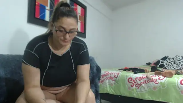 pareja latina1483 online show from 03-07-26, 01:57