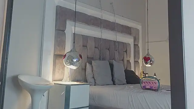 ElenaWatsonn online show from 03-24-26, 08:25