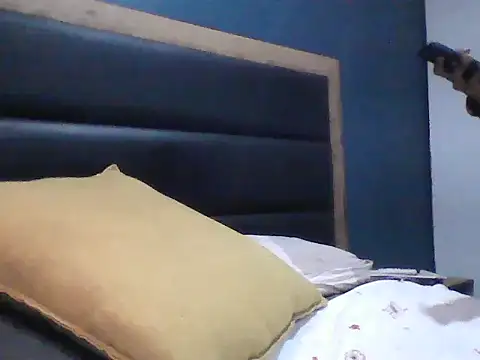 Snapshot of bbcking77mb chatting on 05-19-26, 06:20 bbcking77mb online show from 05-19-26, 06:20