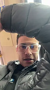 Latin Paisa Boy online show from 02-16-26, 01:07