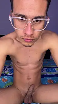 Latin Paisa Boy online show from 02-17-26, 01:24