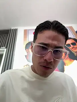 Latin Paisa Boy online show from 03-13-26, 08:37