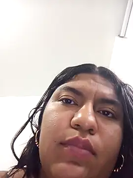 Snapshot of MariamK69 chatting on 01-11-26, 10:48 MariamK69 online show from 01-11-26, 10:48