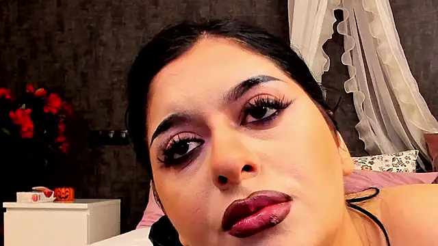 Snapshot of NayaNoirX chatting on 02-06-26, 07:06 NayaNoirX online show from 02-06-26, 07:06