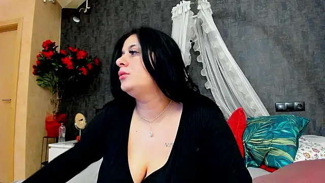 Snapshot of NayaNoirX chatting on 02-25-26, 08:40 NayaNoirX online show from 02-25-26, 08:40