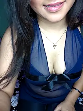 Snapshot of Saumyy chatting on 03-12-26, 04:57 Saumyy online show from 03-12-26, 04:57